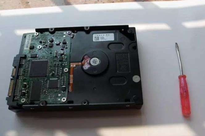 硬盘数据丢失什么情况下需要开盘